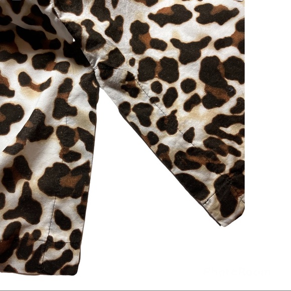 Jones New York Signature. Leopard print button up. - Picture 5 of 8